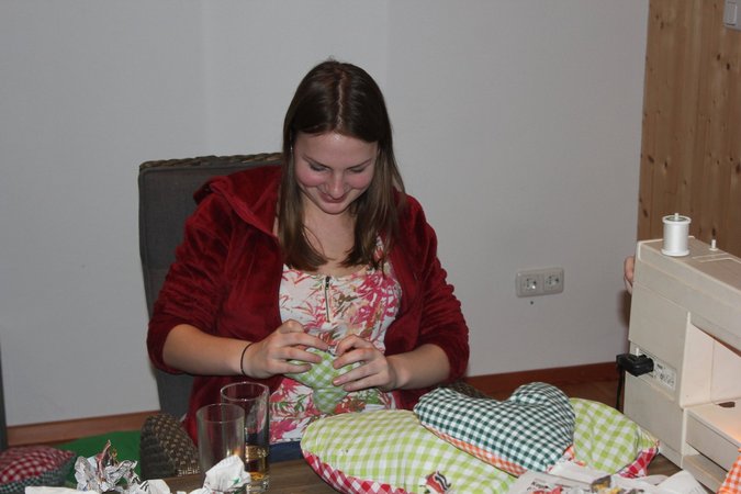 Vorbereitungen/Aufbau "Dirndl trifft Lederhosn"